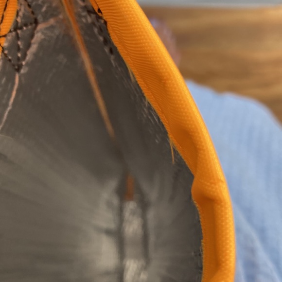 Veuve Clicquot Champagne Insulated Carry Bag - Picture 6 of 7